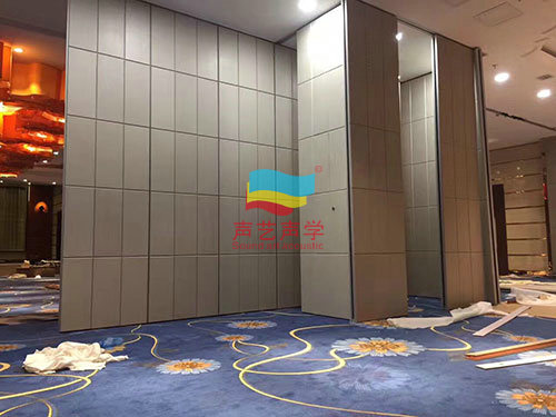 湖南湘潭县岳塘区凯旋大酒店 超高型活动隔断
